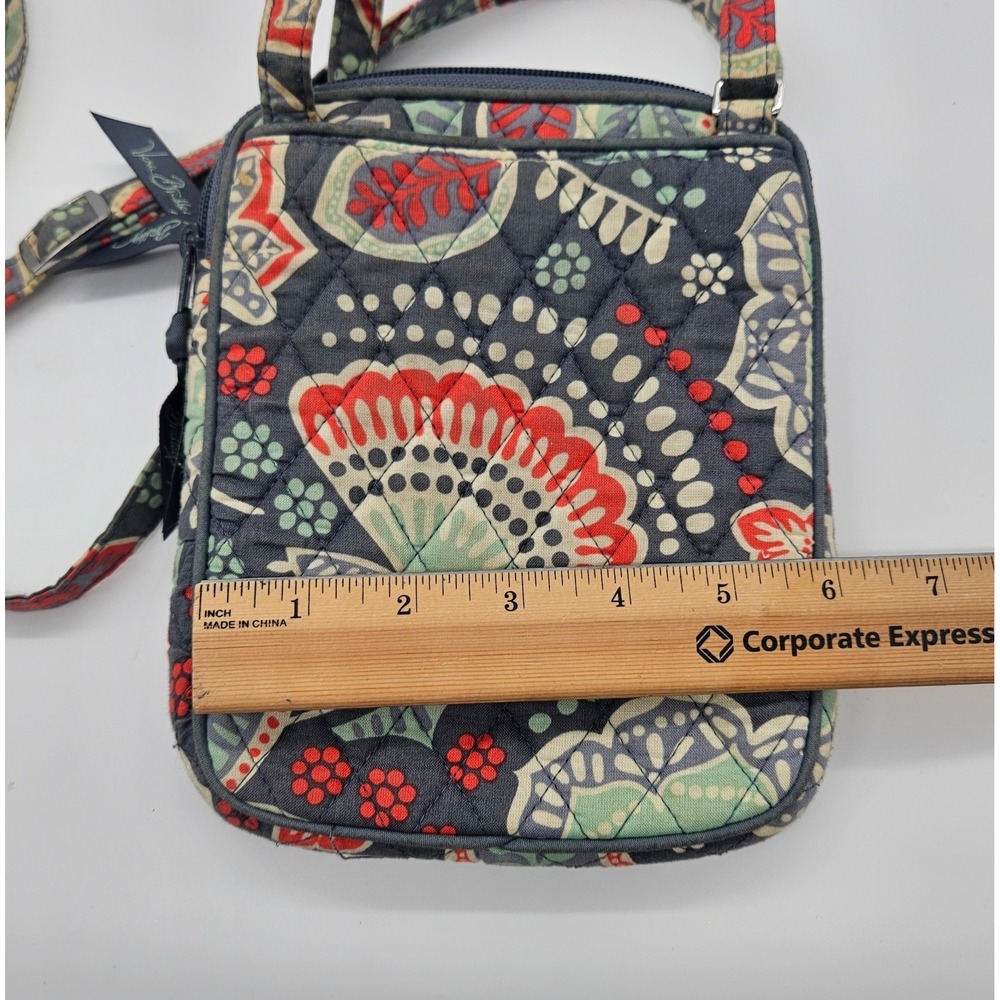 Vera Bradley Crossbody Bag Purse Quilted Floral Pattern Travel Bag - Picture 12 of 14